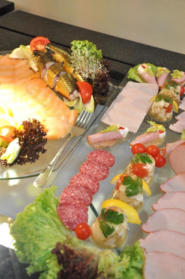 Piramida Park Hotel & Wellness 蒂黑 外观 照片