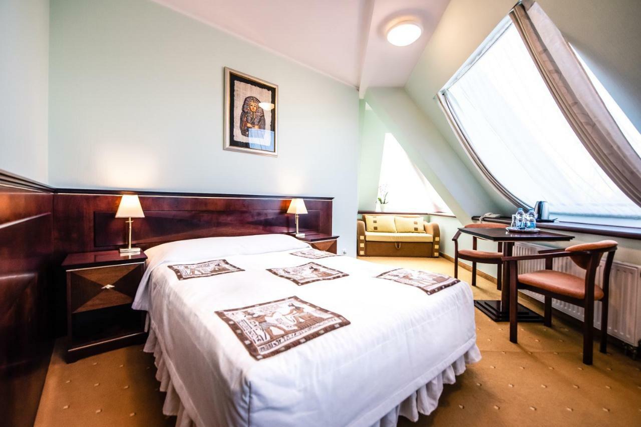 Piramida Park Hotel & Wellness 蒂黑 外观 照片